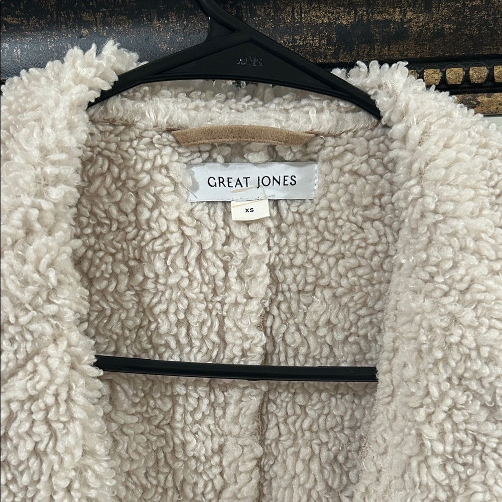 Great Jones - Lined Sherpa Coat - Picture 6 of 11